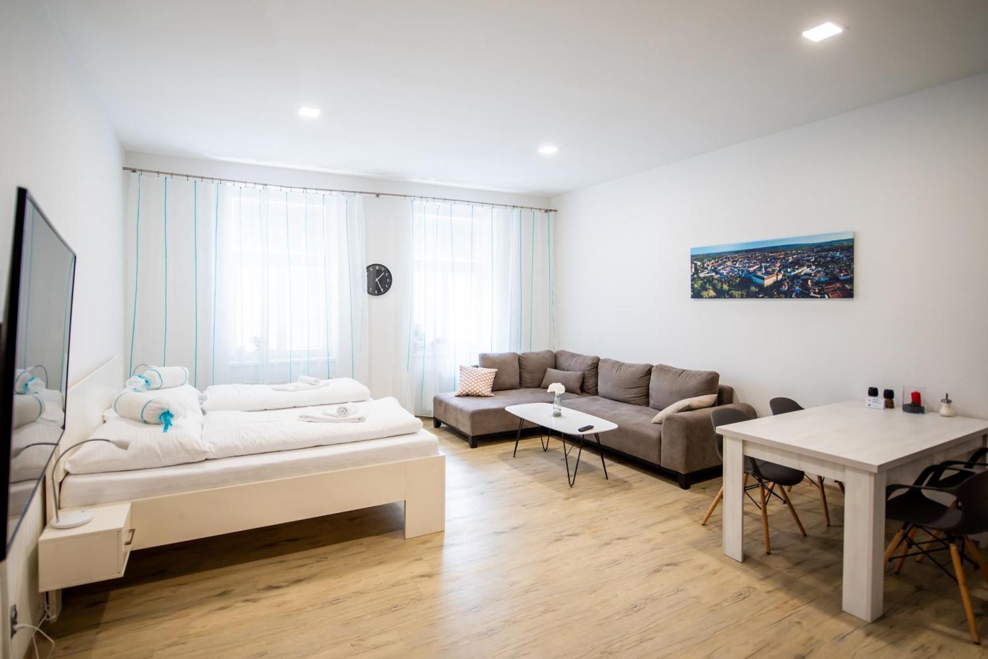 Apartmany Velke Namesti Kroměříž Eksteriør bilde